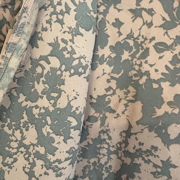 Halogen Pink And Gray Floral Blouse Size Small - Picture 4 of 8